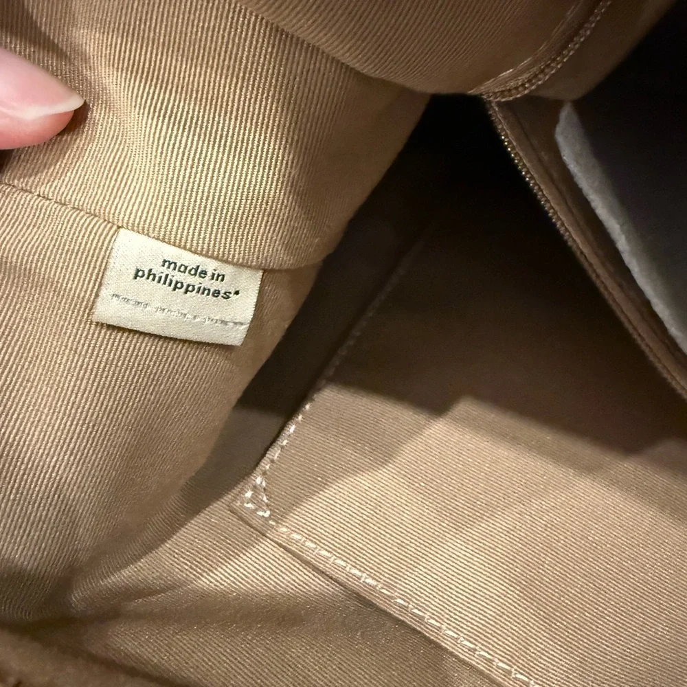 Coach Women's Zippered Leather Bag.2 Detachable Straps Shoulder Bag or Crossbody - Picture 12 of 13